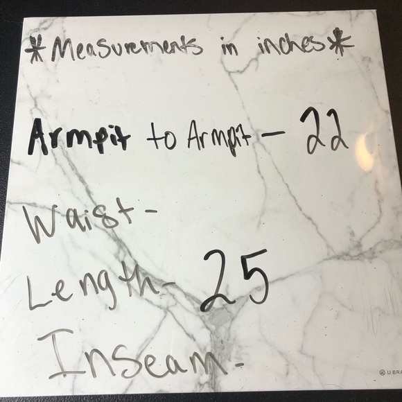 Hem & thread hoodie - Picture 8 of 8